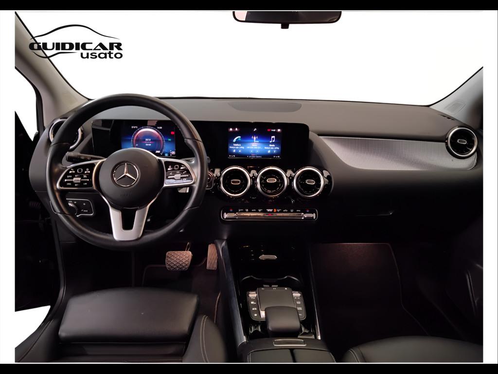 Mercedes-Benz Classe B - W247 2018 - B 180 d Sport auto