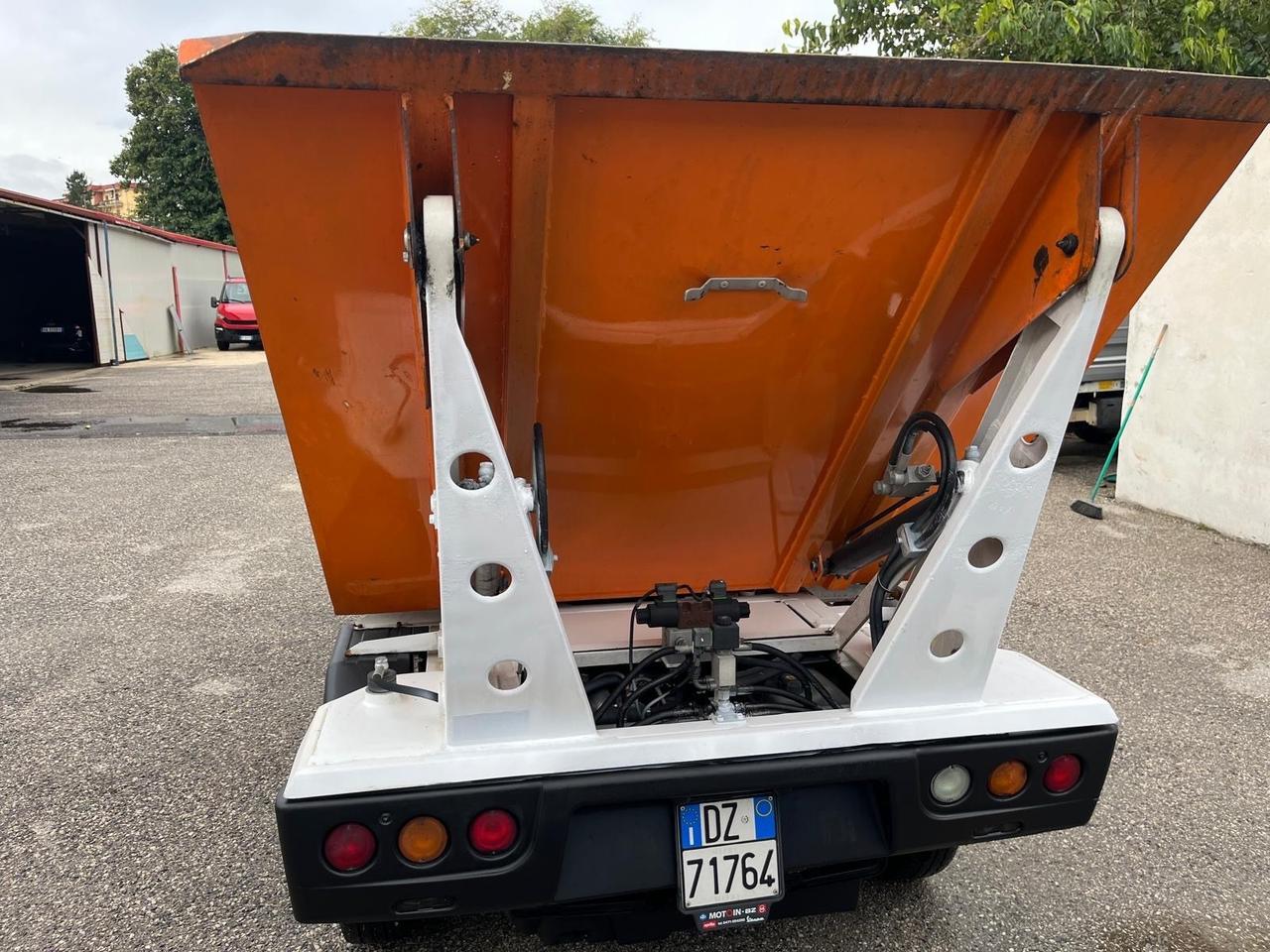 Piaggio quargo con vasca/rib.-700 cc- Diesel -2014