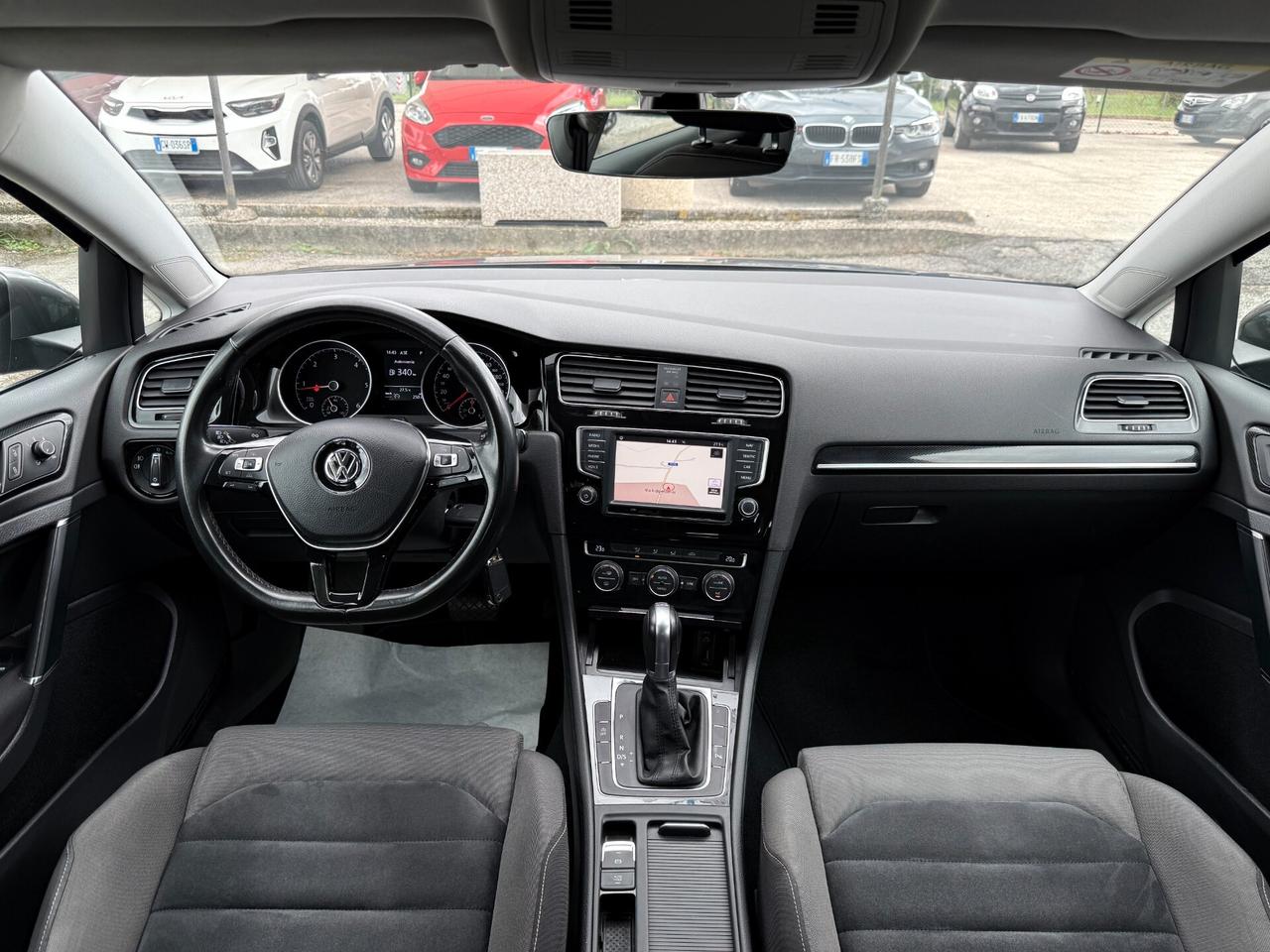 " DA VETRINA " Volkswagen Golf 1.6 TDI DSG Highline