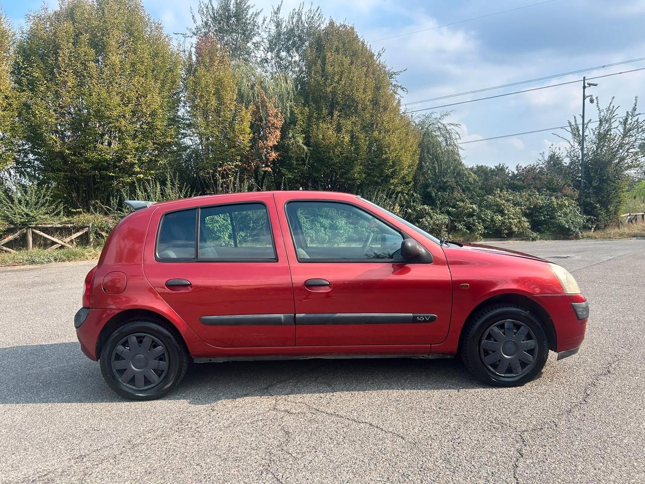Renault Clio 1.2 benzina 5 porte