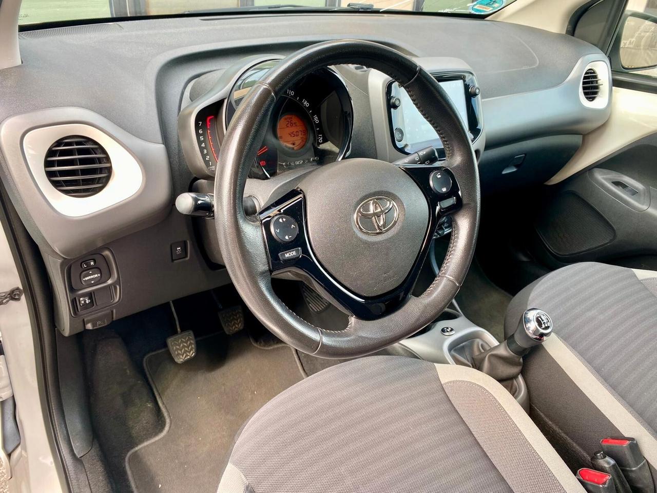 Toyota Aygo 5p 1.0 x-play -CAMERA - TAGLIANDI CASA MADRE-GARANZIA
