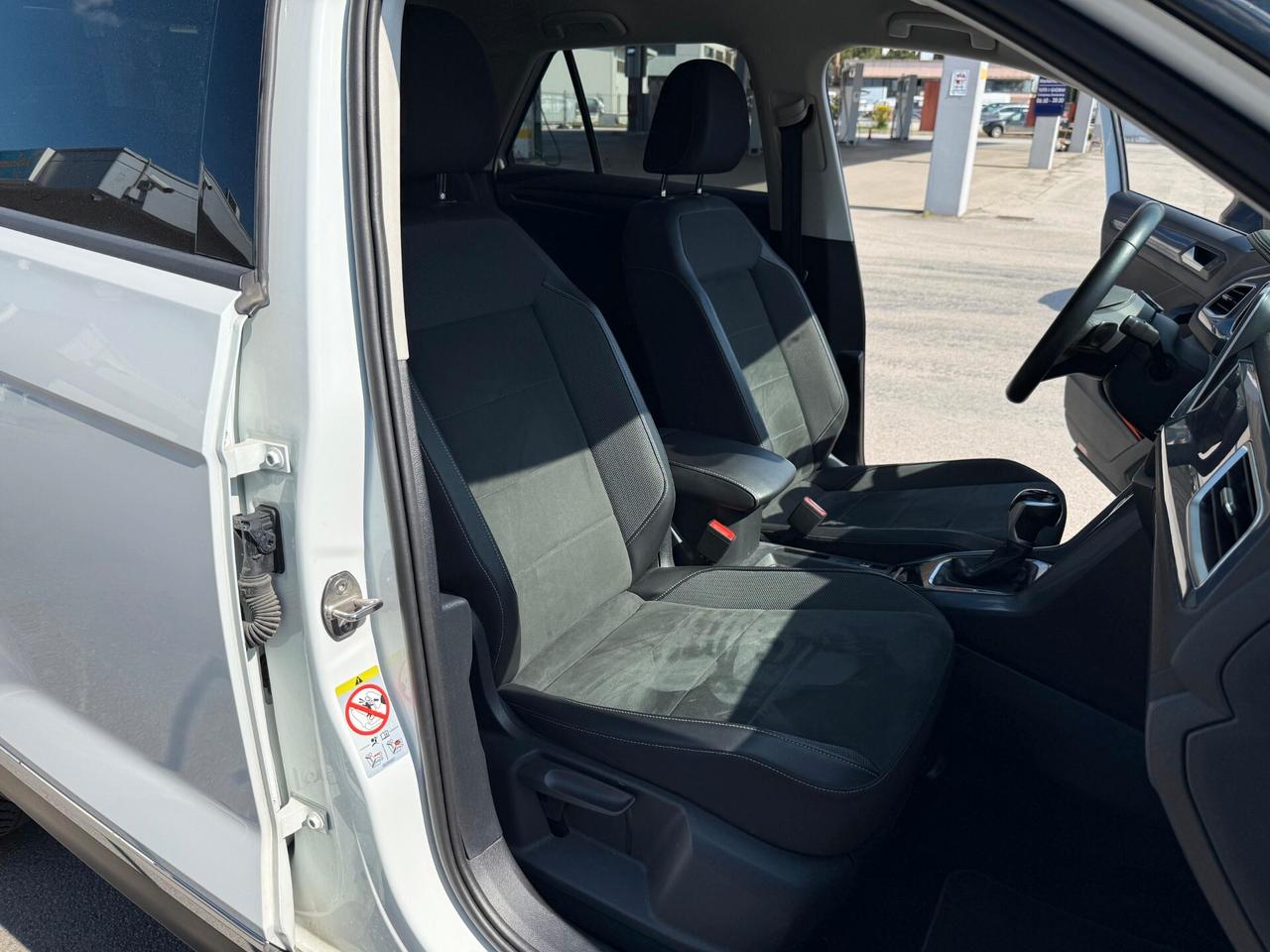 Volkswagen T-Roc 1.5 TSI ACT DSG R-Line