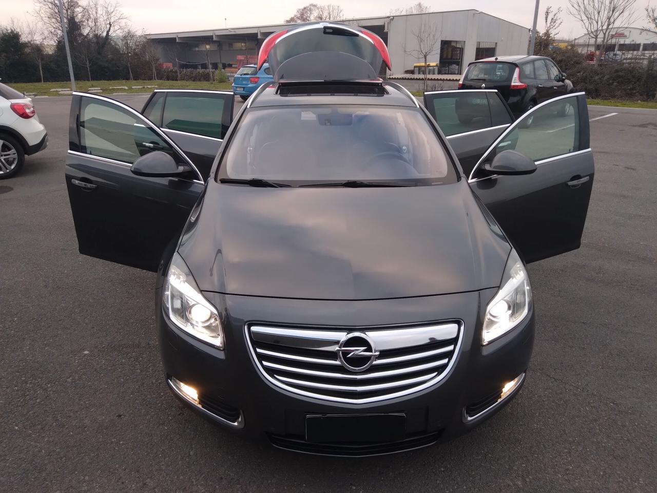 Opel Insignia 2.0 CDTI 160CV Sports Tourer Cosmo top di gamma