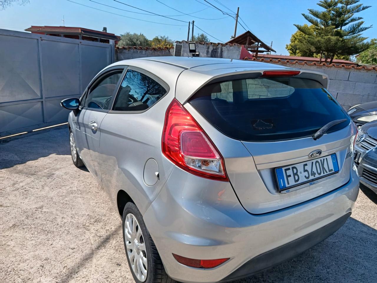 Ford Fiesta 1.4 3 porte Bz.- GPL FINO 2035