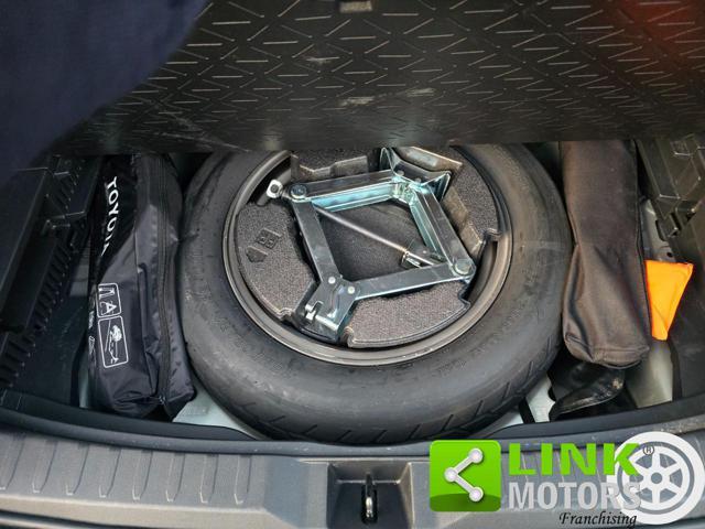 TOYOTA RAV 4 MY23 2.5 vvt-ie h Business 2wd 218cv e-cvt