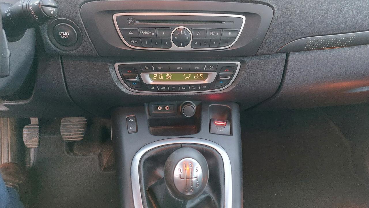 Renault Scenic Scénic 1.9 dCi 130CV Dynamique