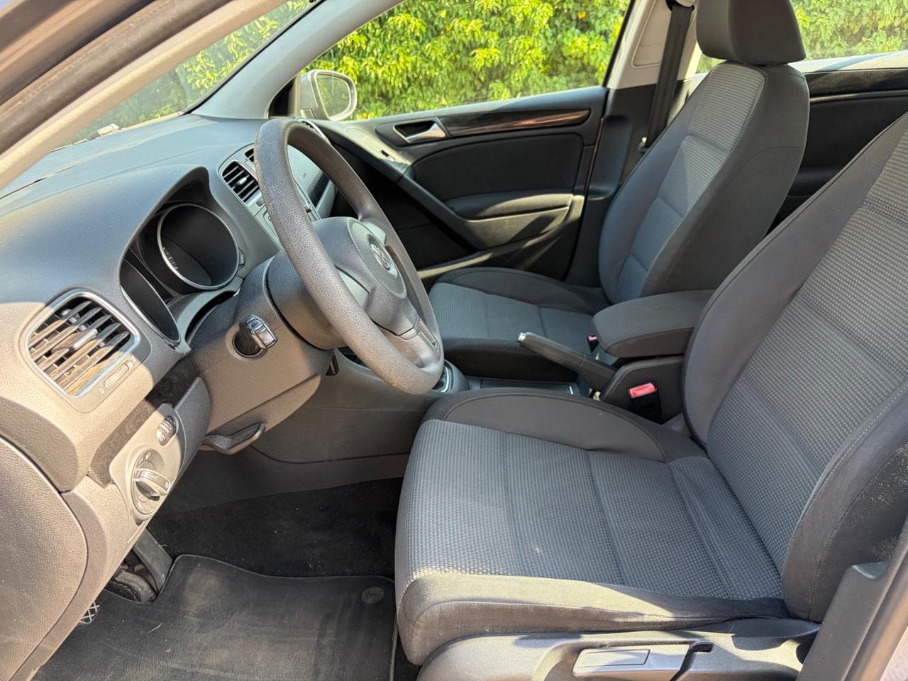 Volkswagen Golf 1.6 BENZINA 86MILA KM