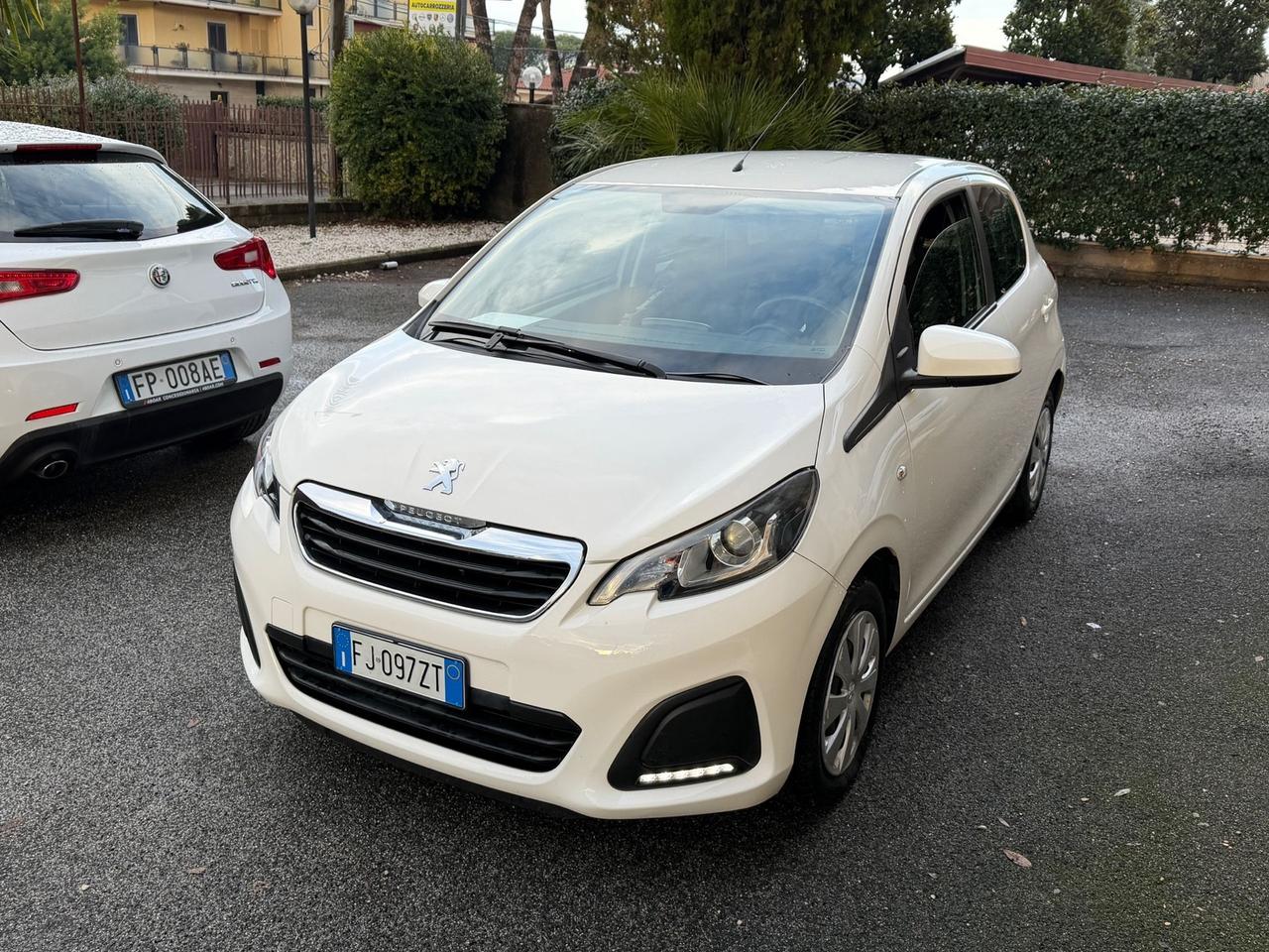 Peugeot 108 1.0 benzina 70cv UNIPRO