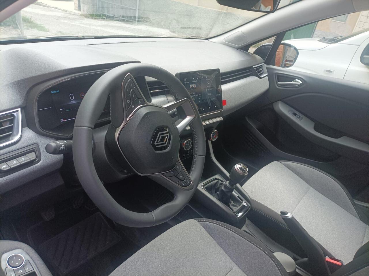 RENAULT CLIO INTENS 2024