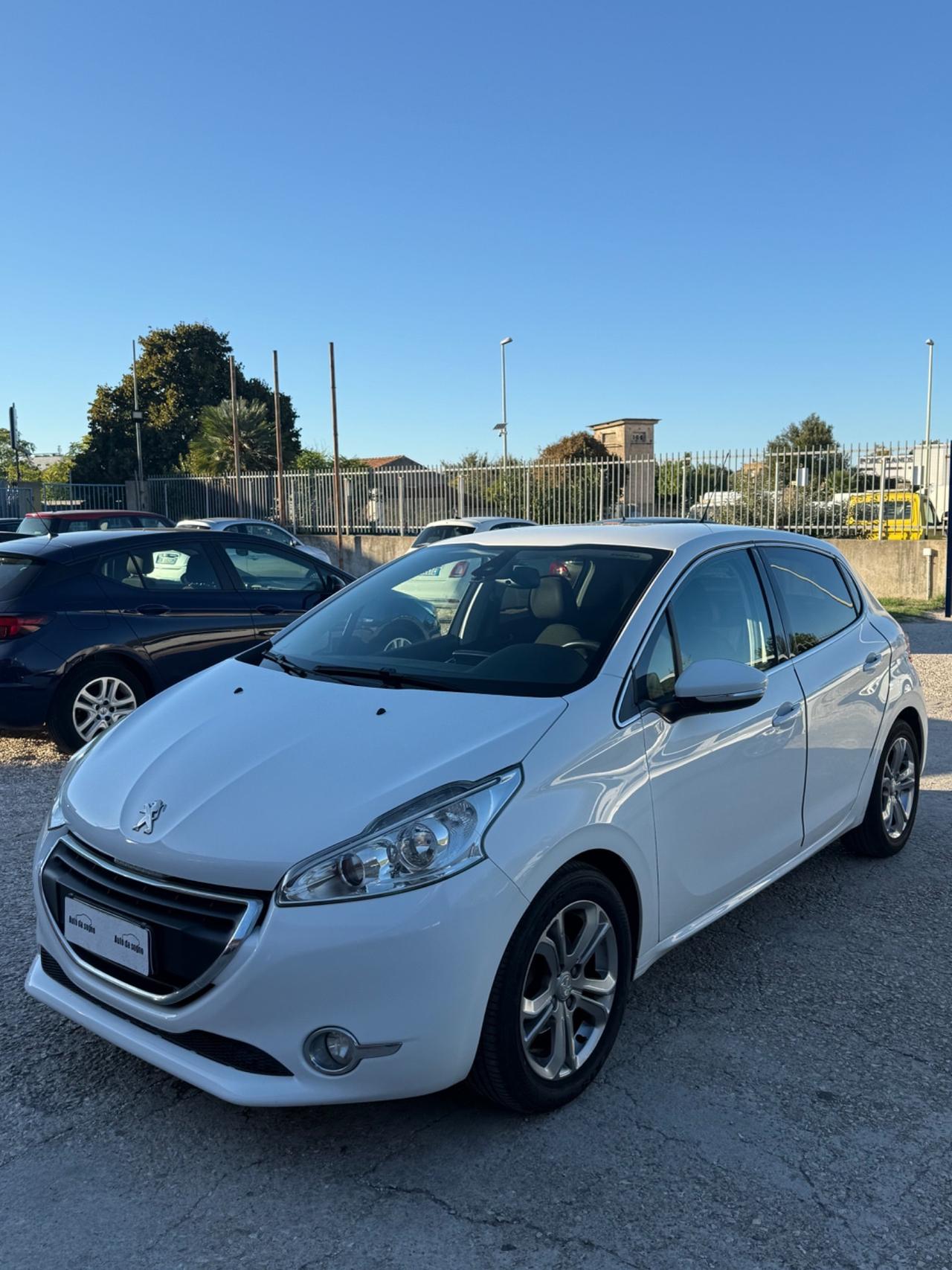 Peugeot 208 PureTech 82 5 porte Access