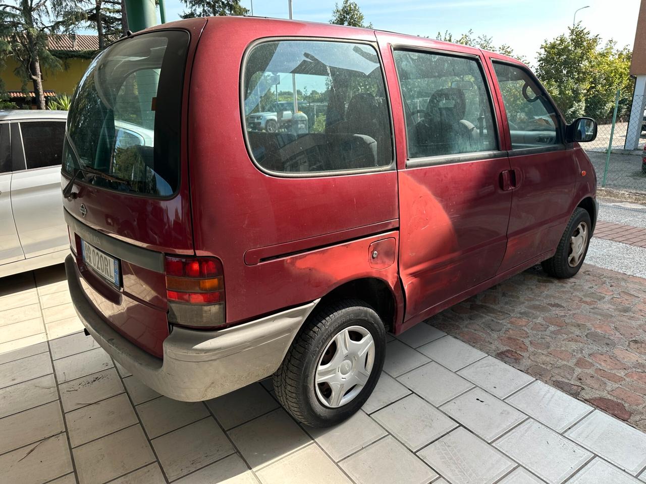 Nissan Serena 1.6 ELX 8 POSTI