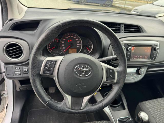 TOYOTA Yaris 1.0 5 porte Lounge