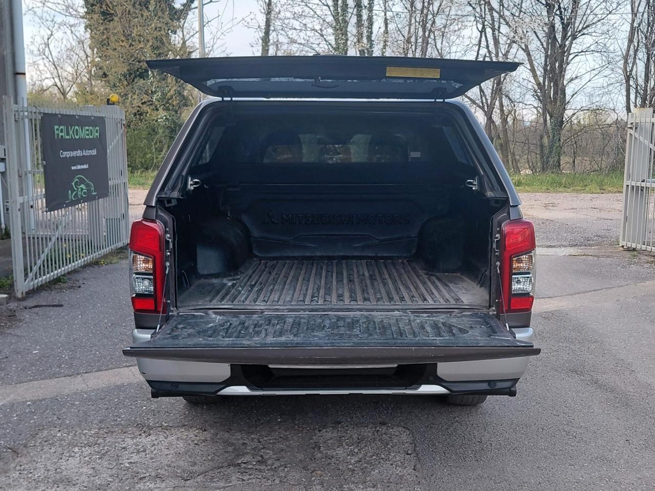 Mitsubishi L200 2.3d D.cab UNICO PROPRIETARIO