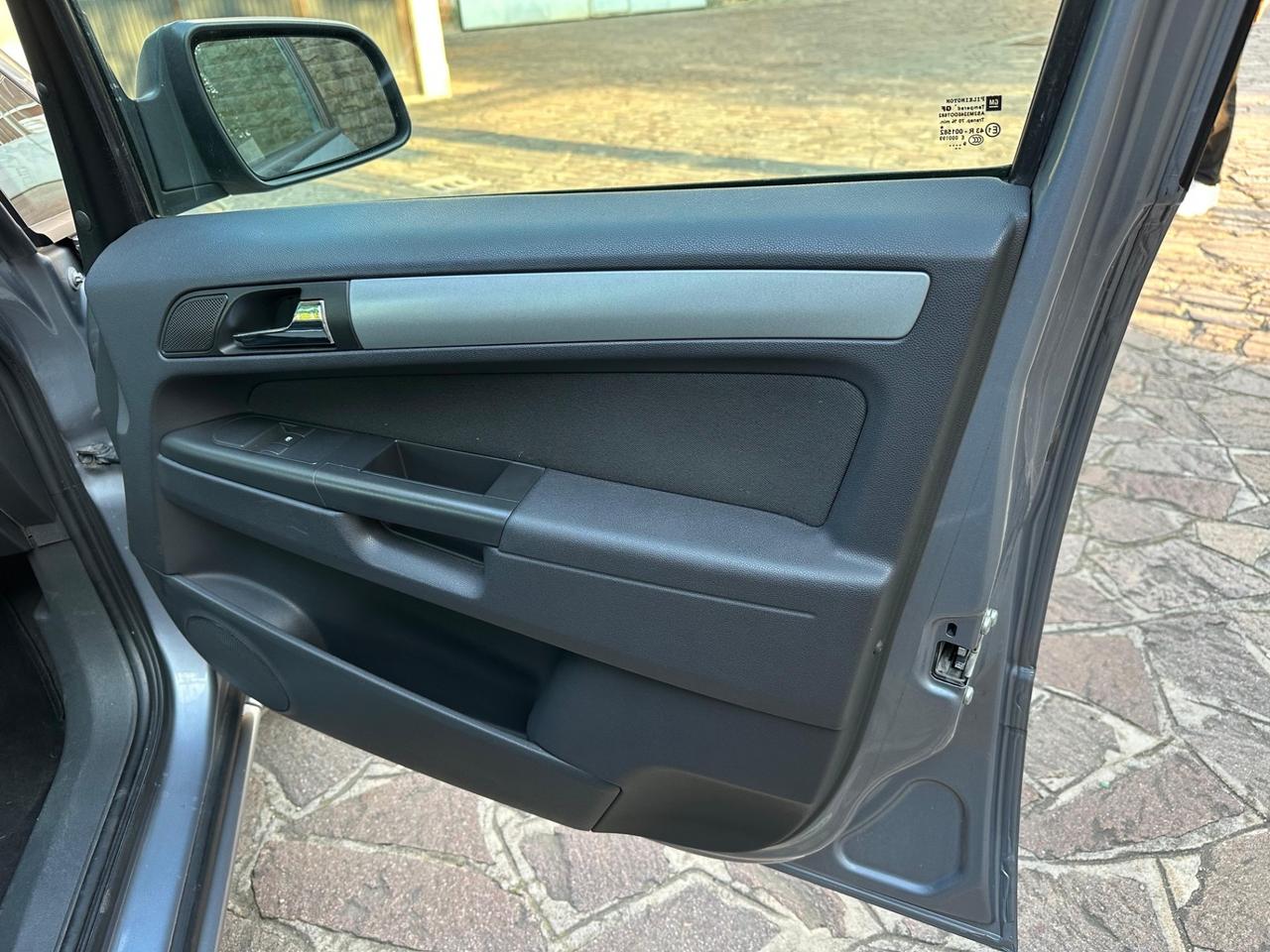 Opel Zafira 1.6 16V VVT IMPIANTO GPL GAS. NEOPATENTATI