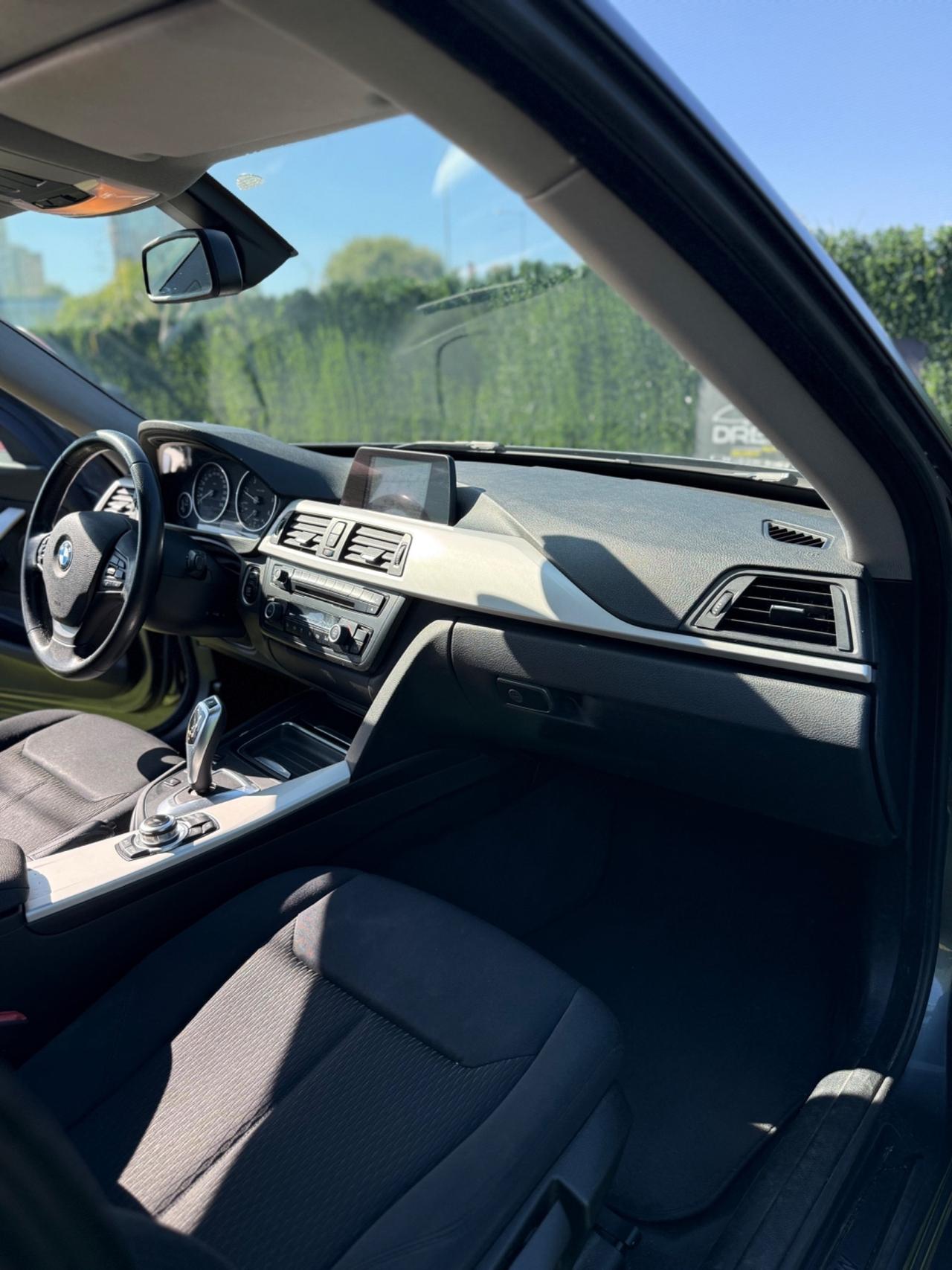 Bmw GRAN TURISMO 318D AUTOMATICA NAVI FULL