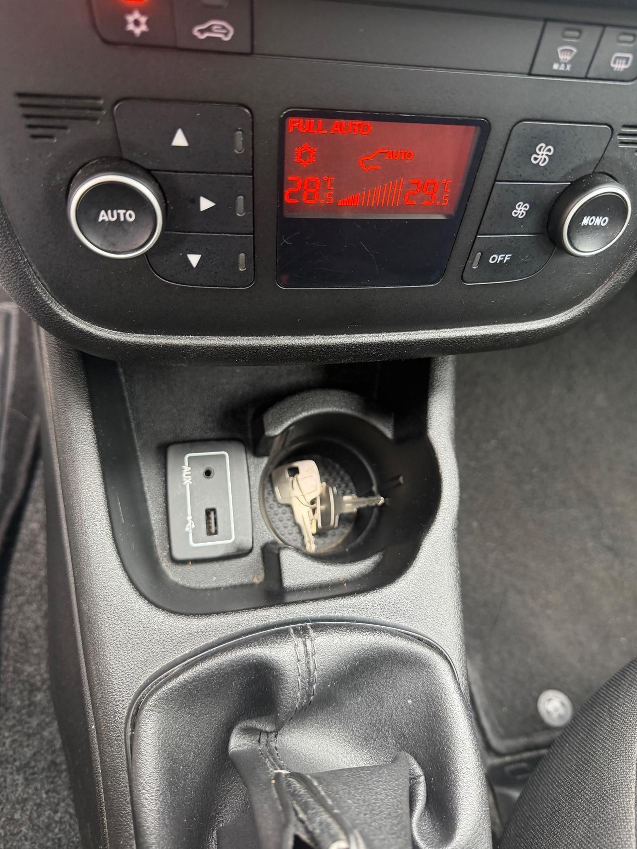 Fiat Punto 1.3 MJT II S&S 95 CV 5 porte Street