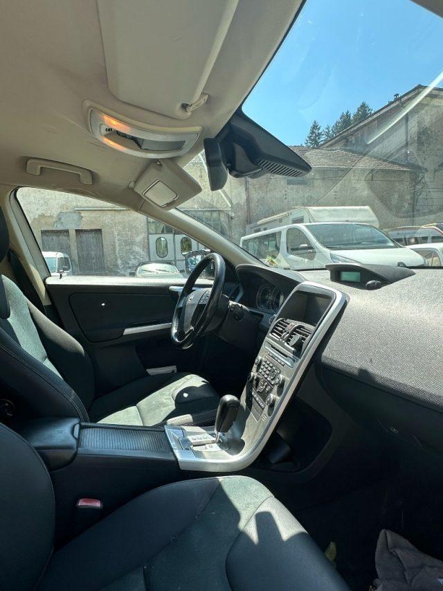 VOLVO XC60 2.4 D 163 CV AWD Geartronic Momentum