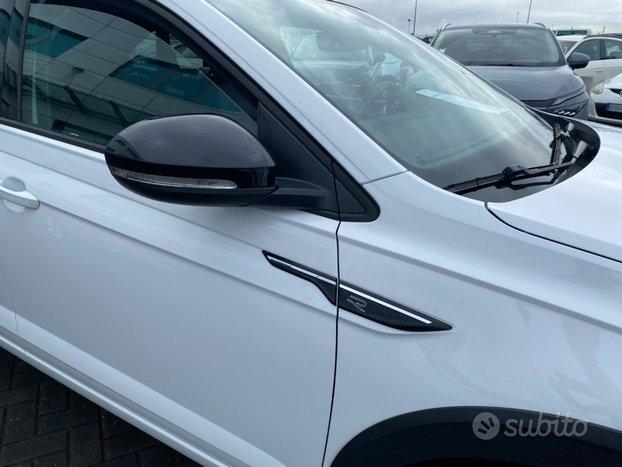 VOLKSWAGEN Taigo 1.0 TSI 110 CV DSG R-Line