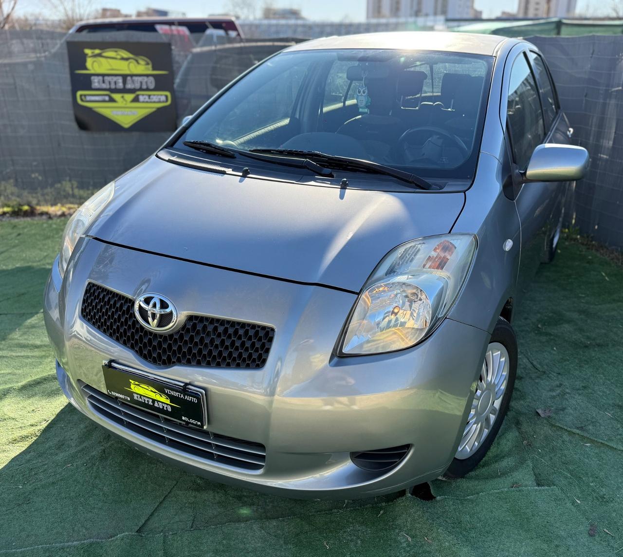 Toyota YARIS 1.0 BENZINA SOL NEOPATENTATI 5 PORTE