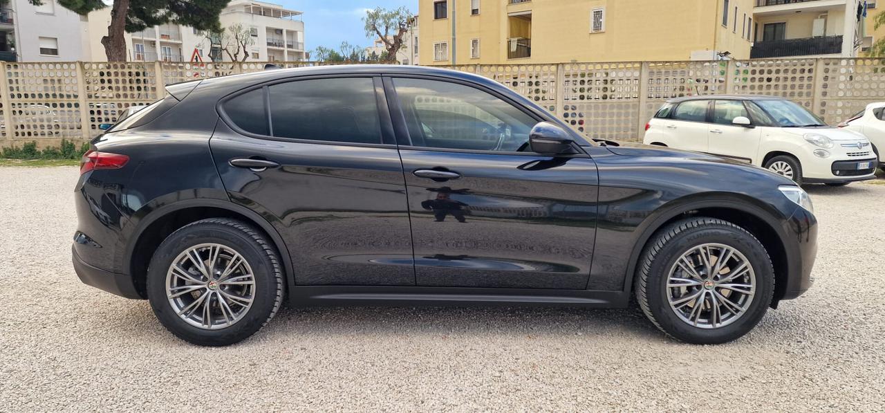 Alfa Romeo Stelvio 2.2 Turbodiesel 190 CV AT8 Q4 Executive