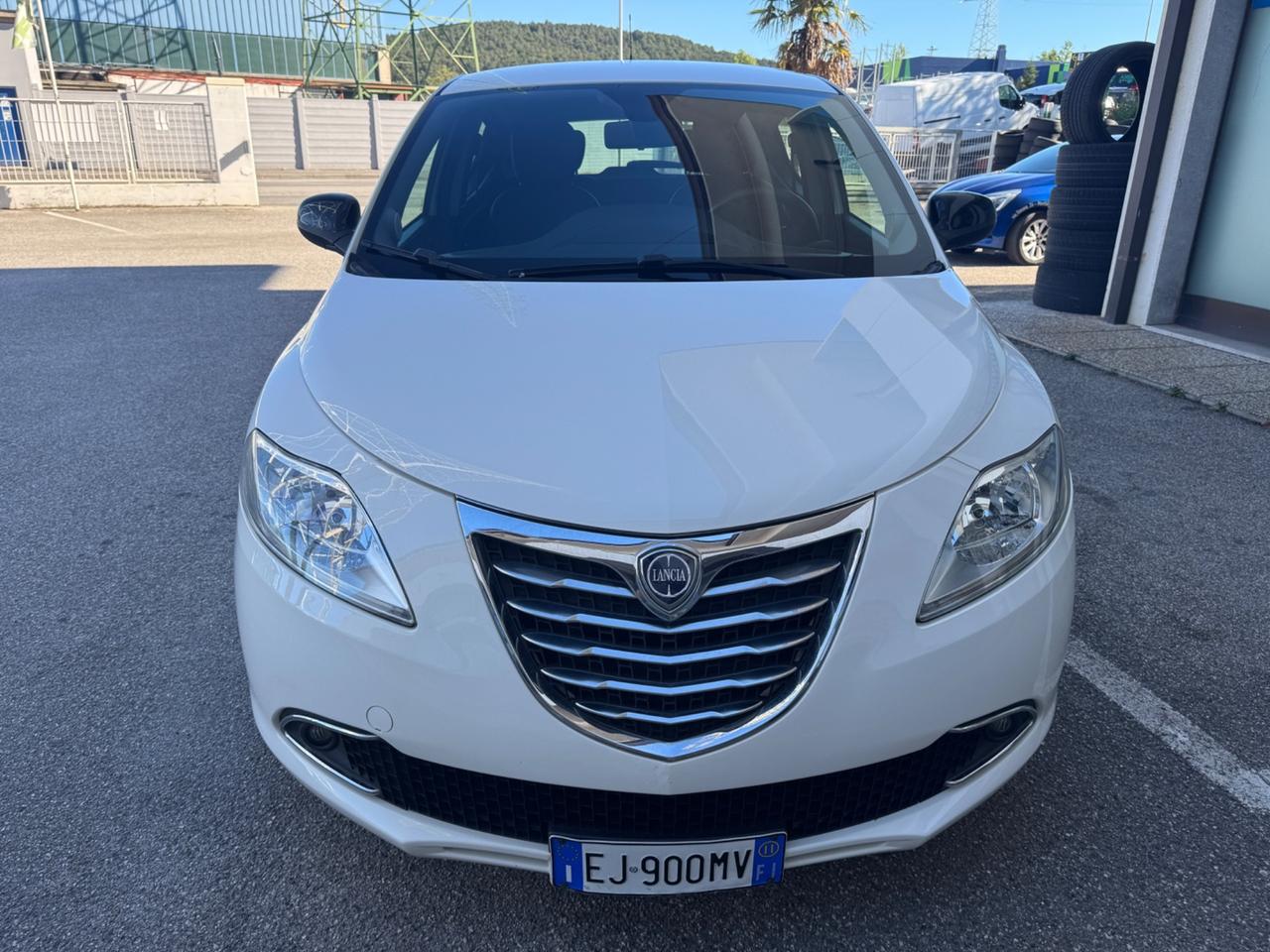 Lancia Ypsilon 1.2 69 CV Platinum 2011
