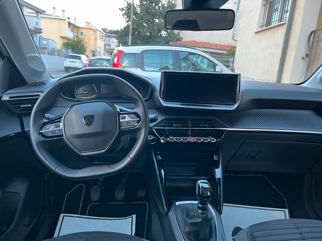 Peugeot 208 PureTech 100cv 5 porte Active*NAVI*PDC