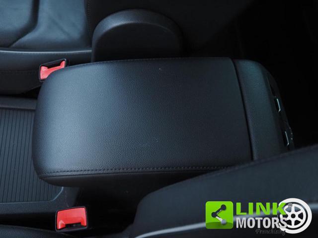 VOLKSWAGEN Tiguan 2.0 TDI SCR DSG Business BlueMotion