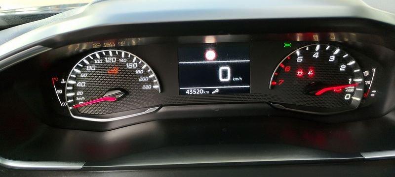 Peugeot 2008 PureTech 100 S&S Allure