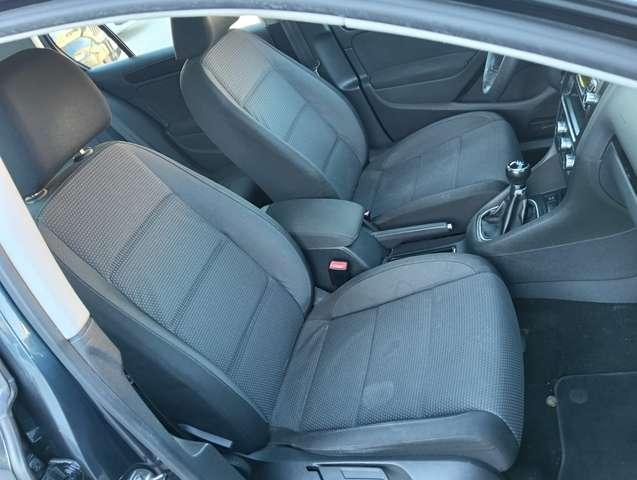 Volkswagen Golf 5p 1.6 Comfortline