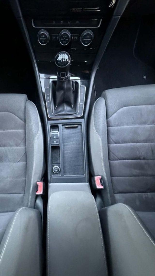 VOLKSWAGEN Golf Variant 2.0 TDI Executive BlueMotion Technology