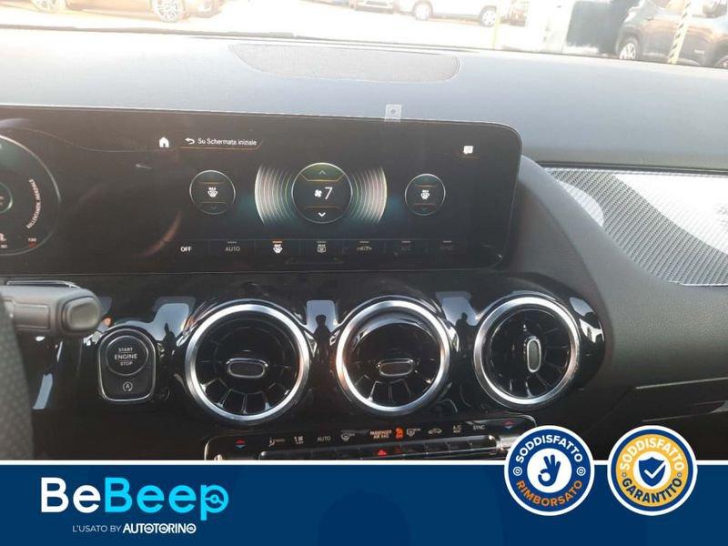 Mercedes-Benz GLA 180 D PREMIUM AUTO