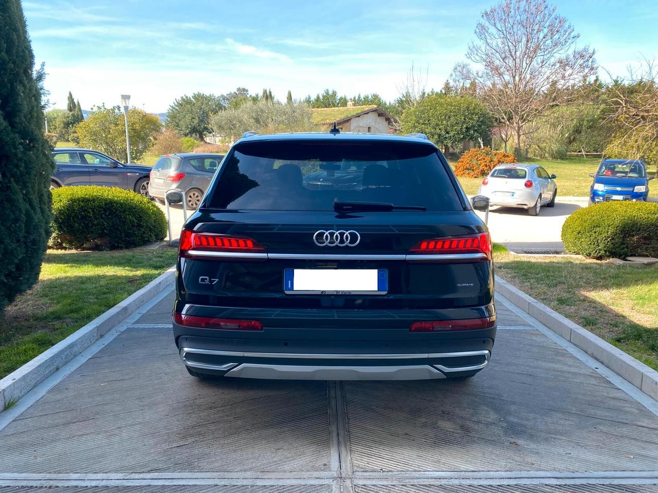 Audi Q7 50 TDI quattro tiptronic Business