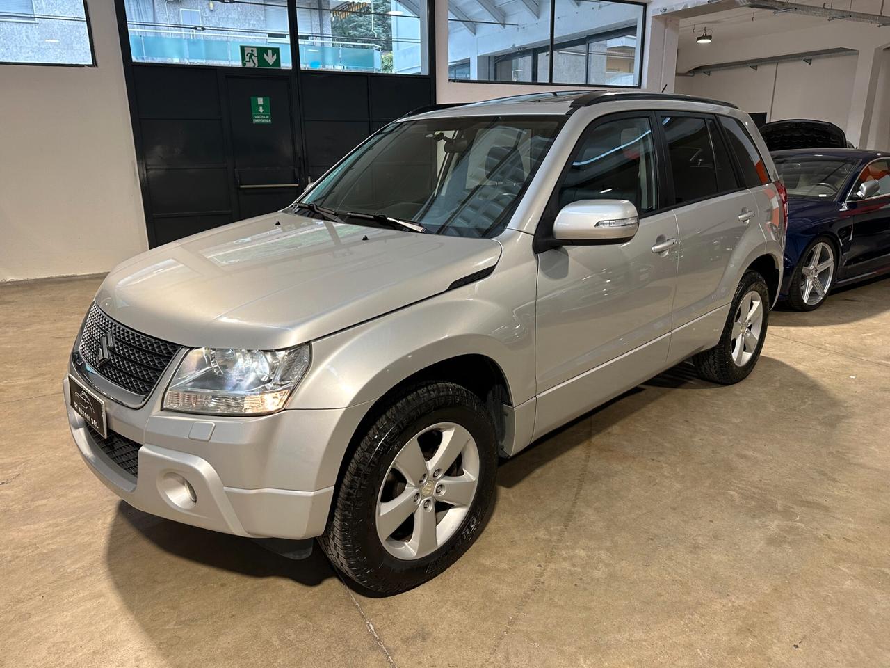 Suzuki Grand Vitara 2.4 5 porte AUTOMATICA - RIDOTTE BLOCCO DIFF.