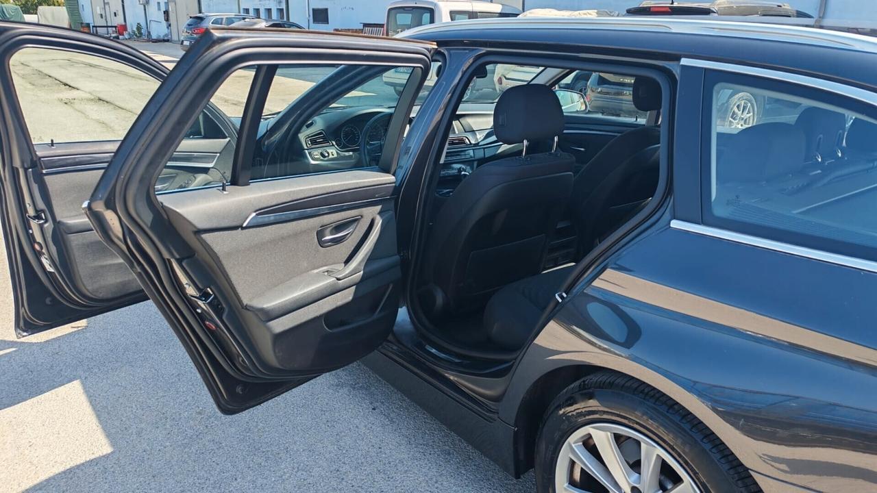 Bmw 520 520d xDrive Luxury