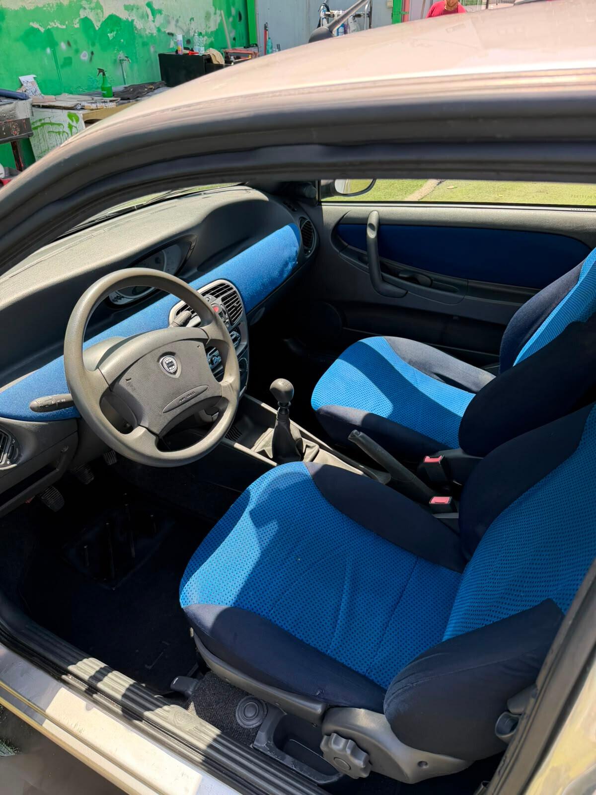 Lancia Ypsilon 1.2 Benzina