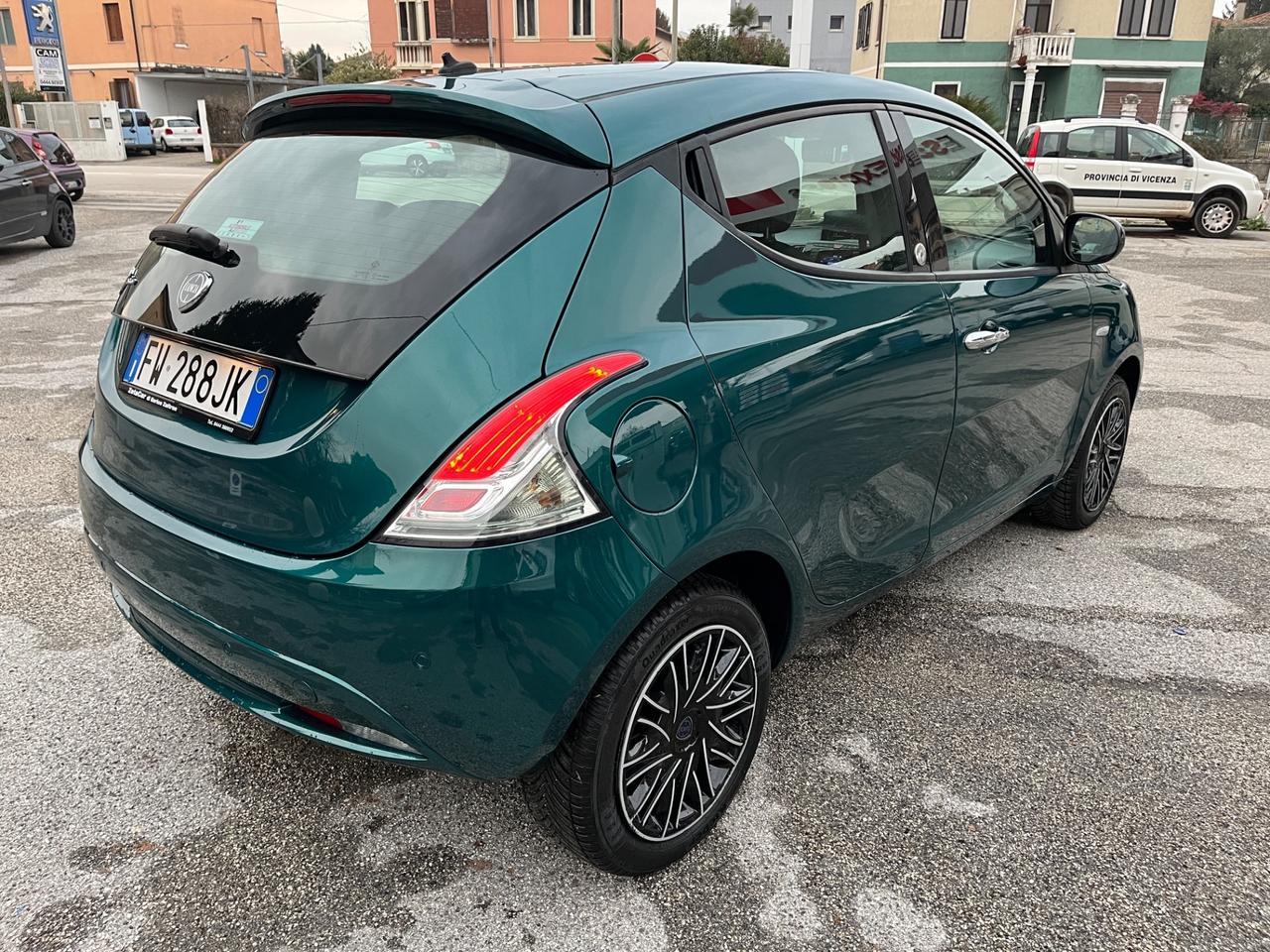 Lancia Ypsilon 1.2 69 CV 5 porte GPL Ecochic Gold