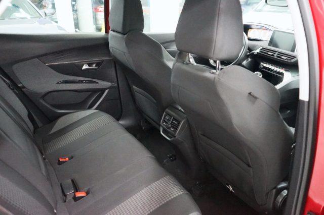 PEUGEOT 3008 BlueHDi 130 S&S Business
