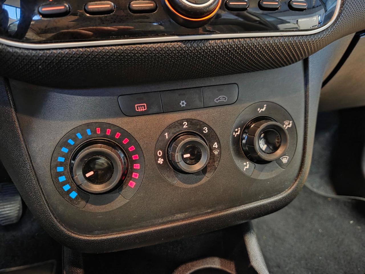 Fiat Punto 5 Porte Punto 5p 1.4 easypower Lounge Gpl E6