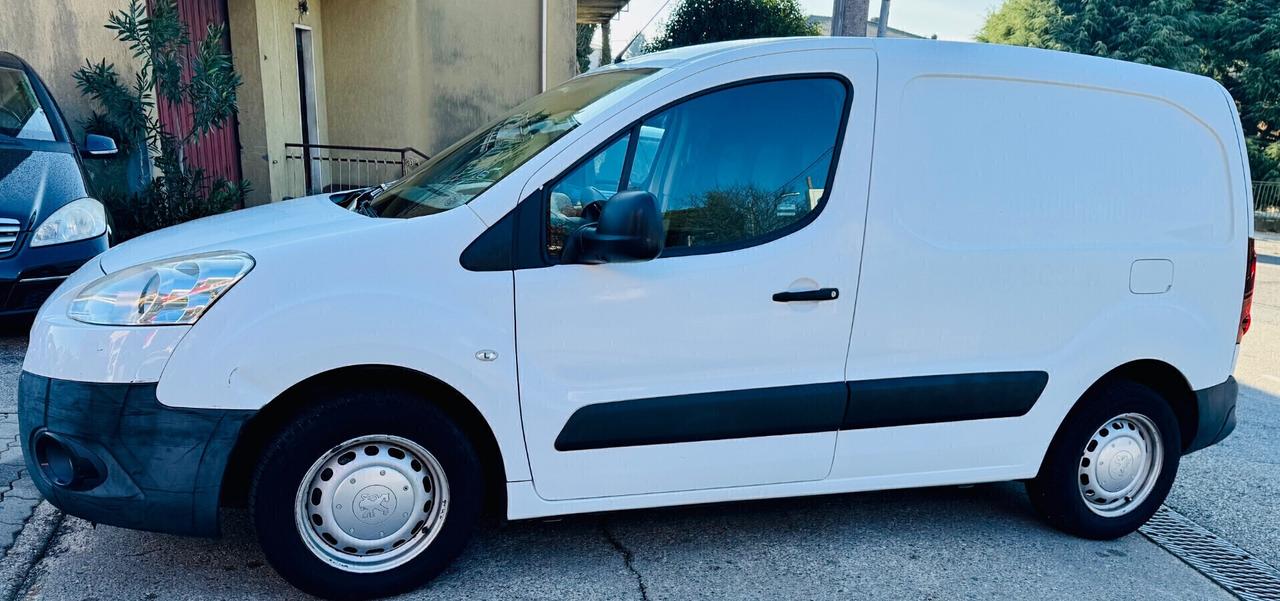 Peugeot Partner Tepee 1.6 HDi Autocarro 3 posti