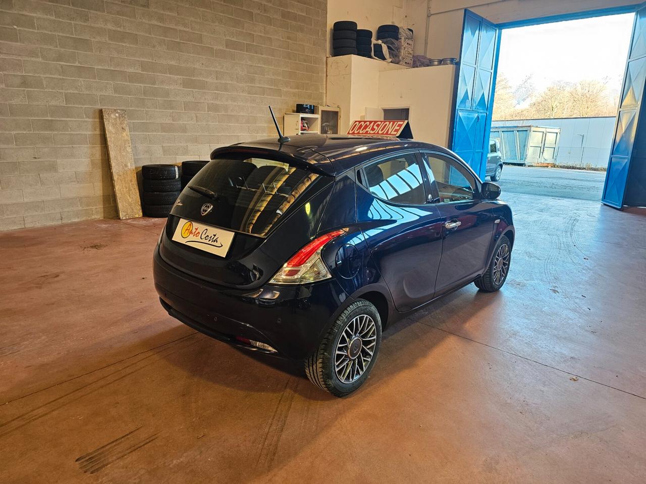 Lancia Ypsilon 1.2 69 CV 5 porte GPL Ecochic Gold NEOPATENTATI