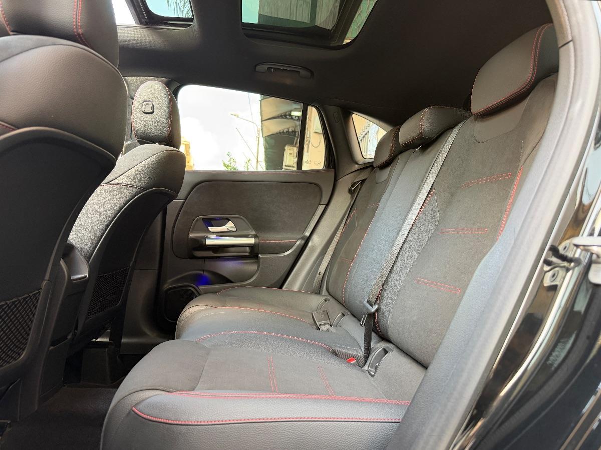 New Mercedes GLA 200d Premium AMG Night Edition