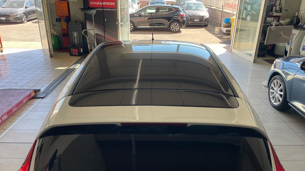 Ford Fiesta 1.5 TDCi 75CV 5 porte Black & White Edition