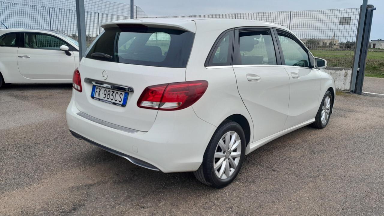Mercedes-benz B 180 d Premium