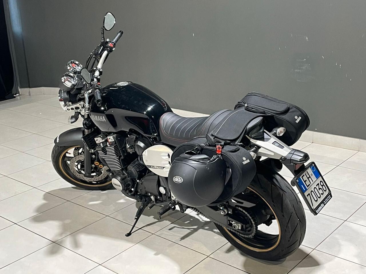 Yamaha XJR 1300