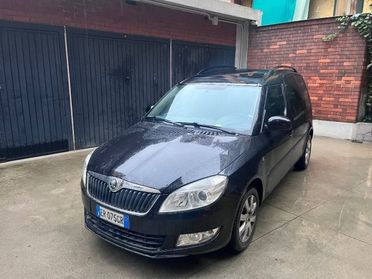 SKODA Roomster 1.2 TSI 86CV tetto panoramico