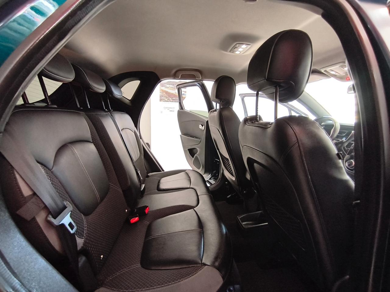Renault Captur dCi 8V 90 CV EDC Sport Edition