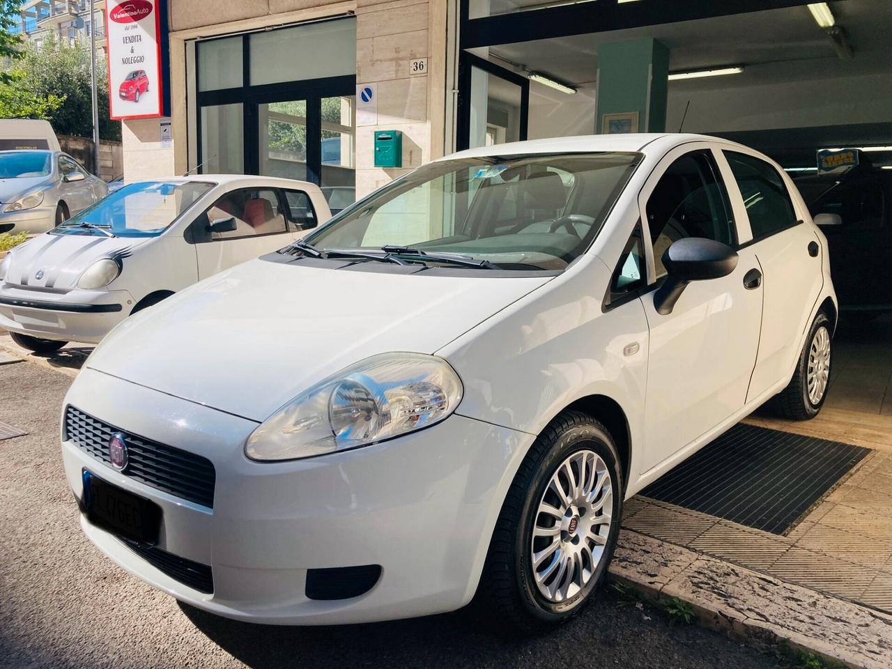 Fiat Grande Punto 1.3 MJT -X NEOPATENTATI- 2011