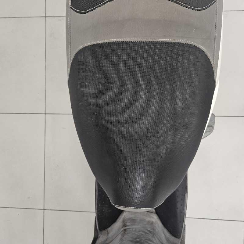Aprilia Scarabeo 125 i.e. - 2011