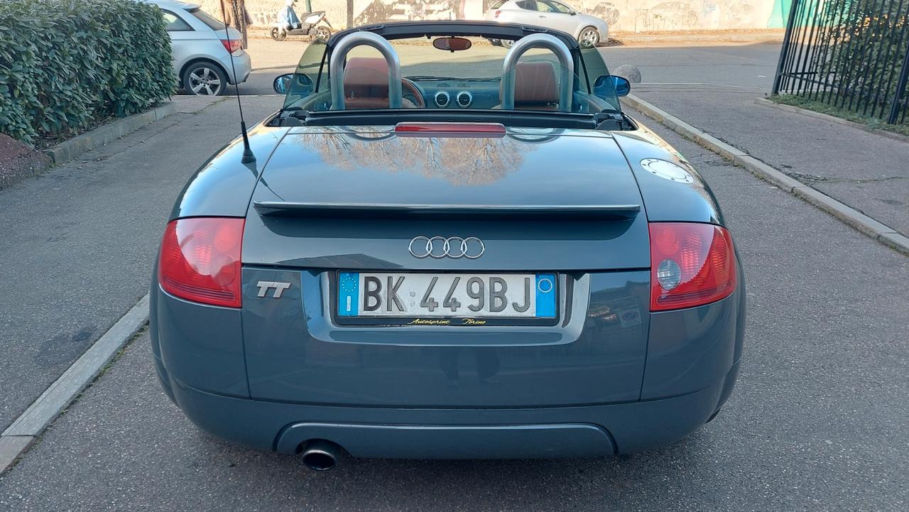 AUDI TT Roadster 1.8T 180cv S-Line