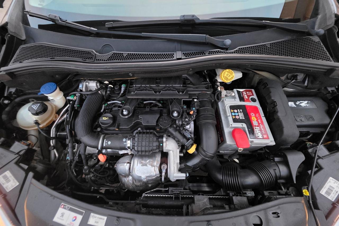 Peugeot 208 1.4 HDi 68 CV 5 porte Active 2014